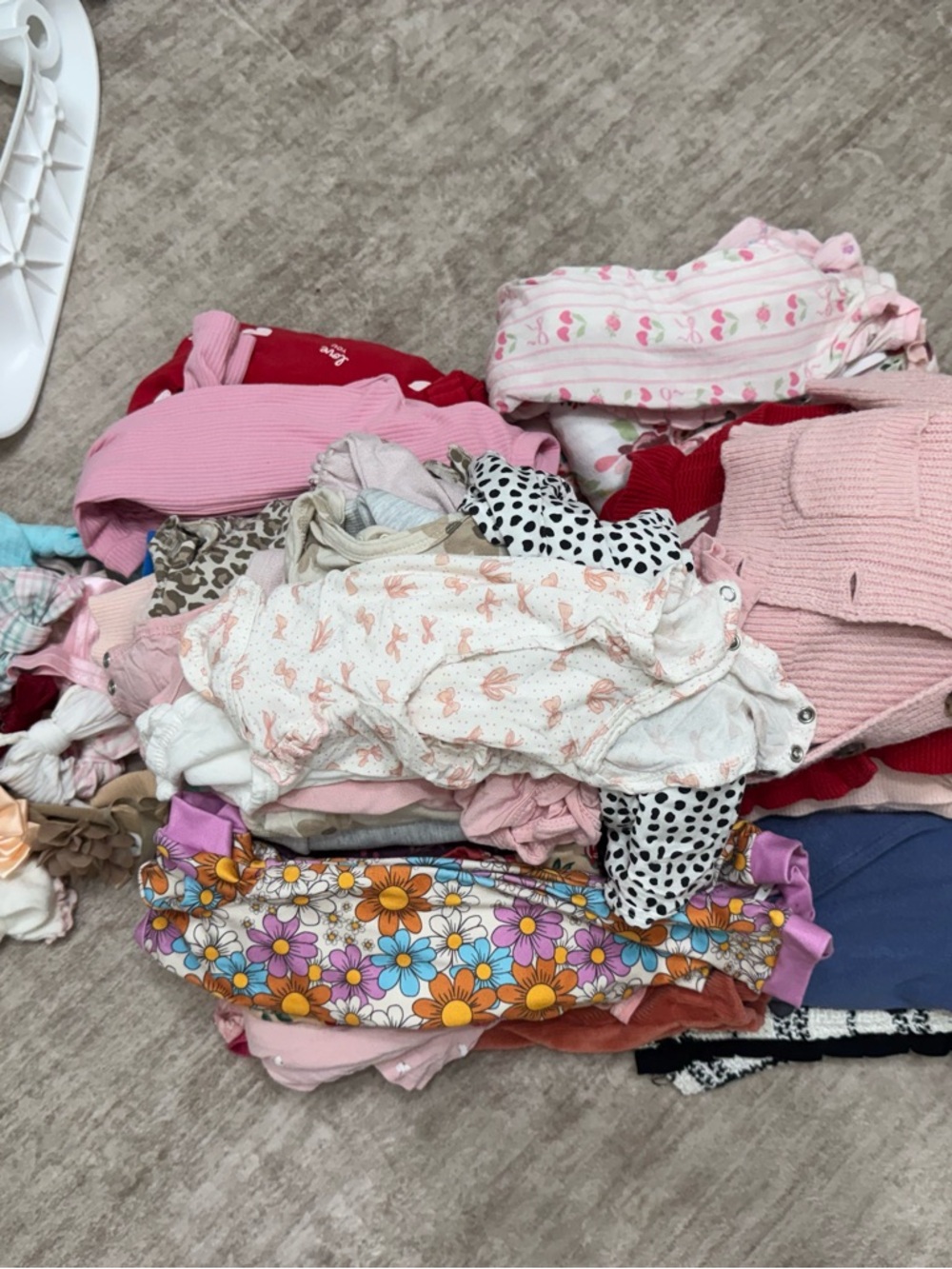 Baby Girl assorted bundle of clothes, dresses, pajamas, bows